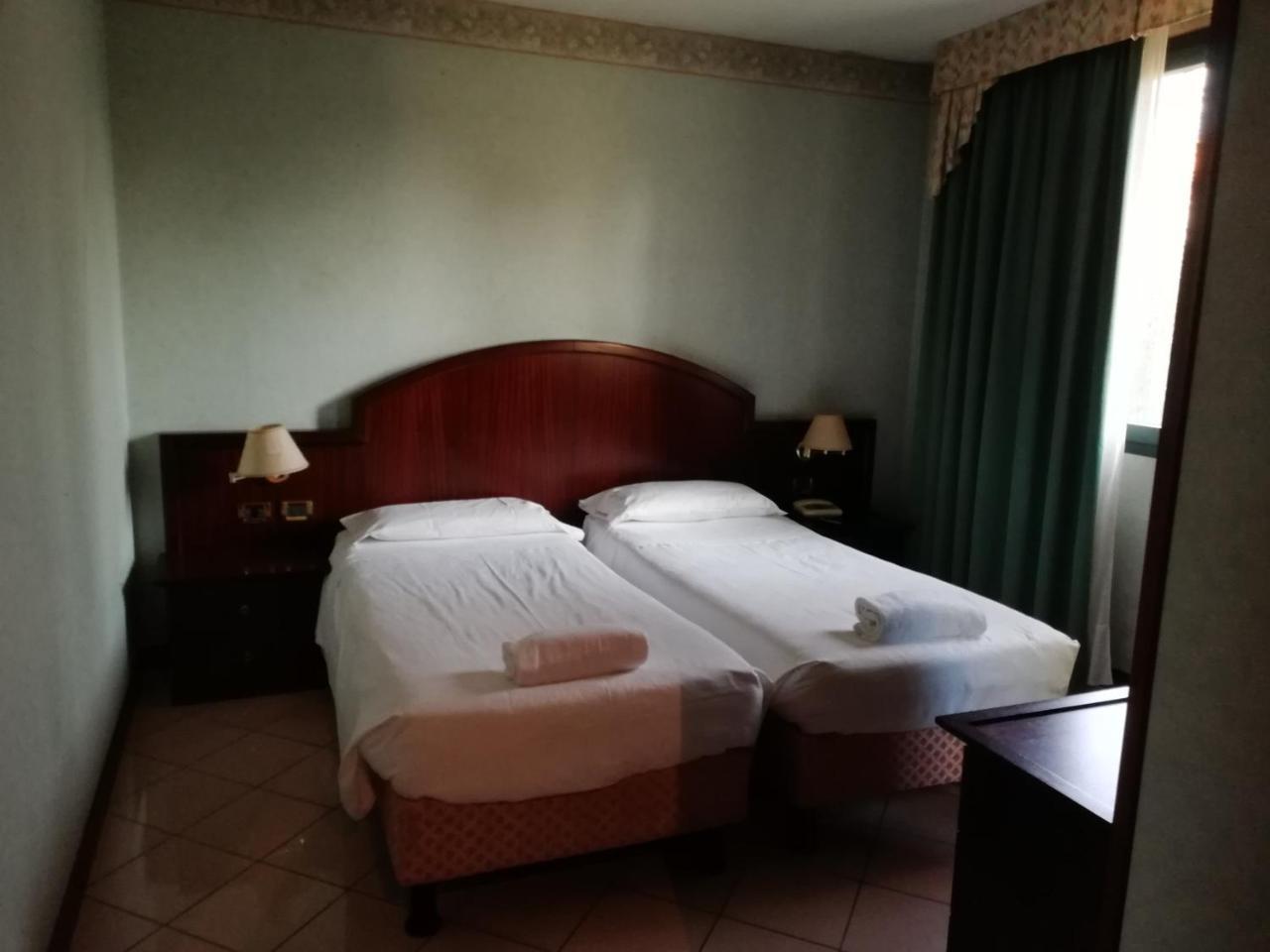Venice Palace Hotel Mirano Kültér fotó