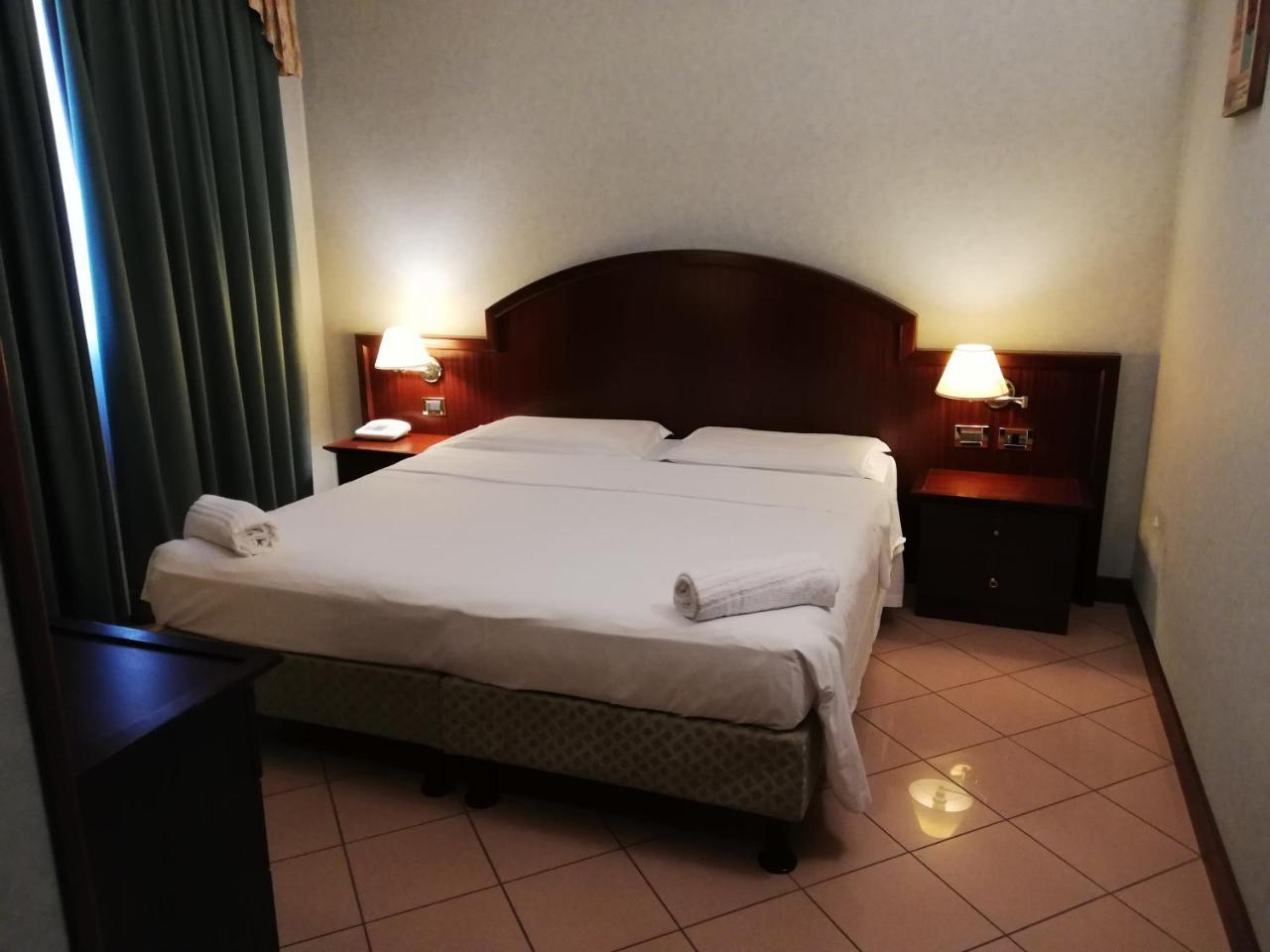 Venice Palace Hotel Mirano Kültér fotó